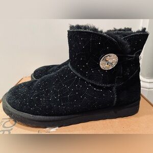 UGG Mini Bailey Button Bling Constellation classic black
boots size 9 Preowned